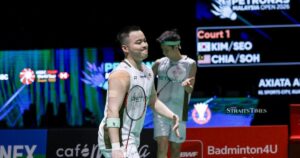 Aaron-Wooi Yik fall in Malaysia Open final