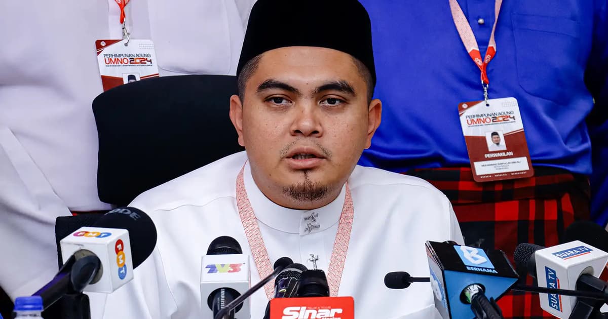 Akmal hints at resignation as Umno Youth chief