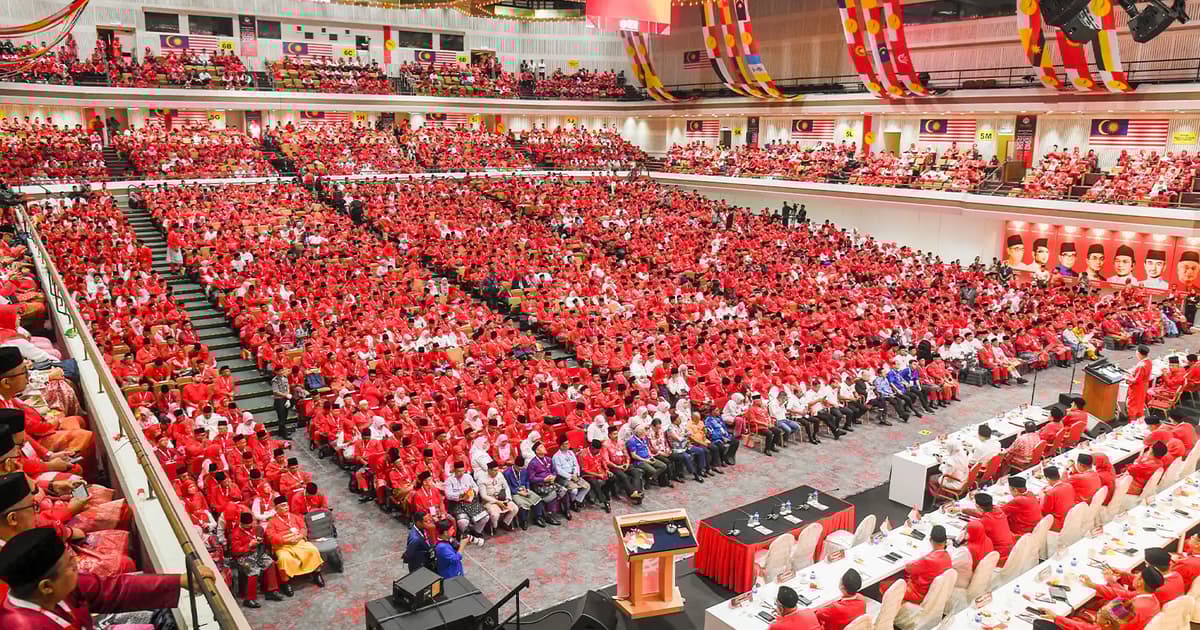 Analysts divided over Umno’s odds with PN under ‘grand coalition’ plan