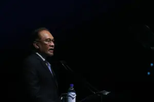 Anwar demands swift project delivery for real community impact