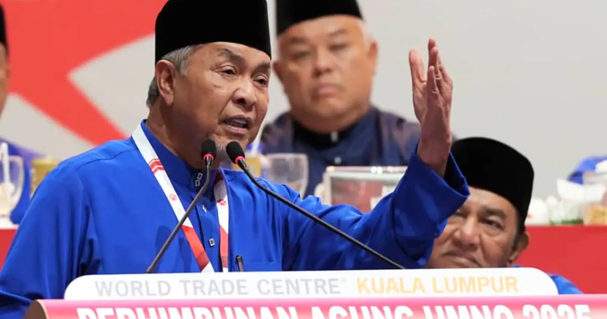 Anwar faces PKR pressure because of Umno, Zahid tells delegates