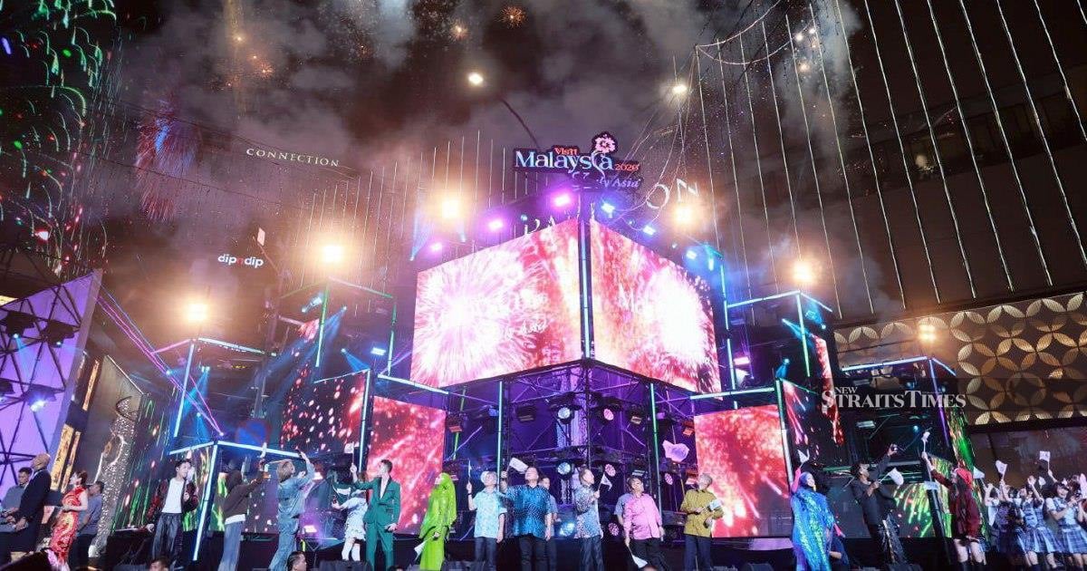 Anwar joins thousands to usher in New Year, kicks off Visit Malaysia 2026