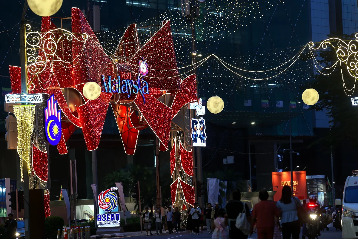 Anwar lancar projek pencahayaan 'I LITE U' pacu TMM 2026