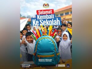 Anwar wishes students a happy return to school