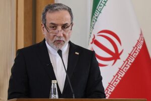 Araghchi bidas WEF batal jemputan untuk Iran