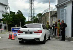 Bekas panglima tentera darat, dua isteri ditahan SPRM