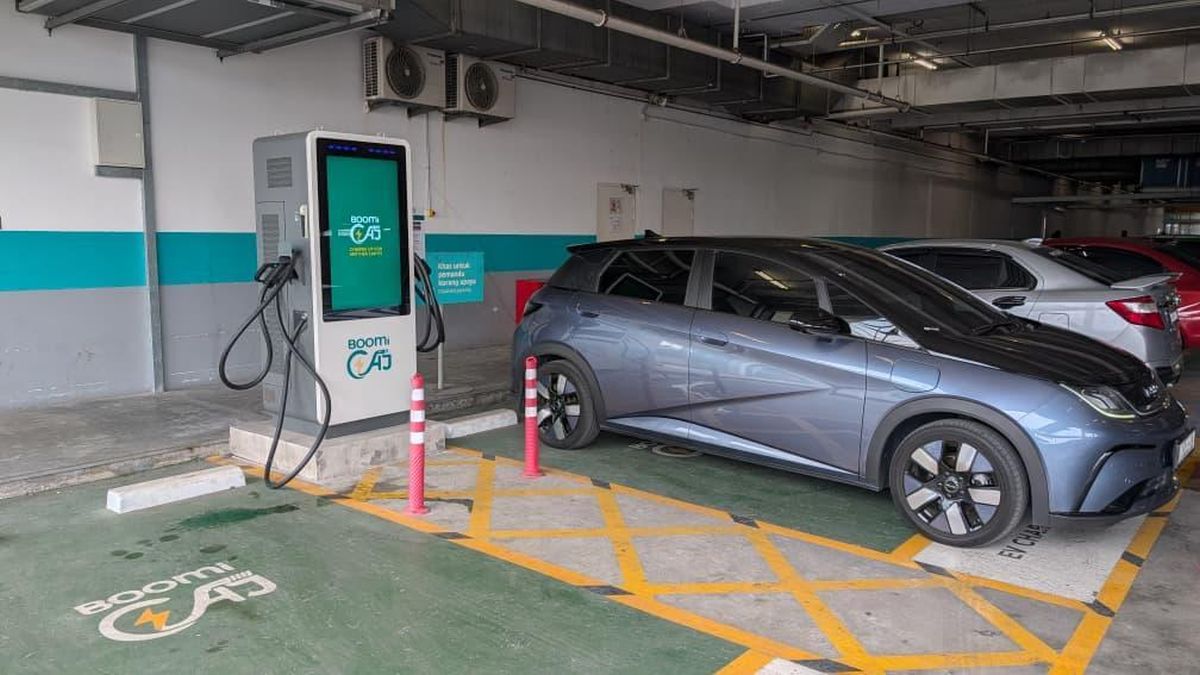 Boomicaj deploys 40kW DC Charger at Lotus's Jenjarom, priced from RM0.88 per kWh