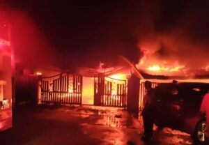 Bukit Sentosa fire destroys two homes