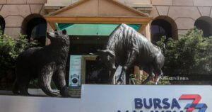 Bursa Malaysia ends lower, CI falls below 1,700 mark