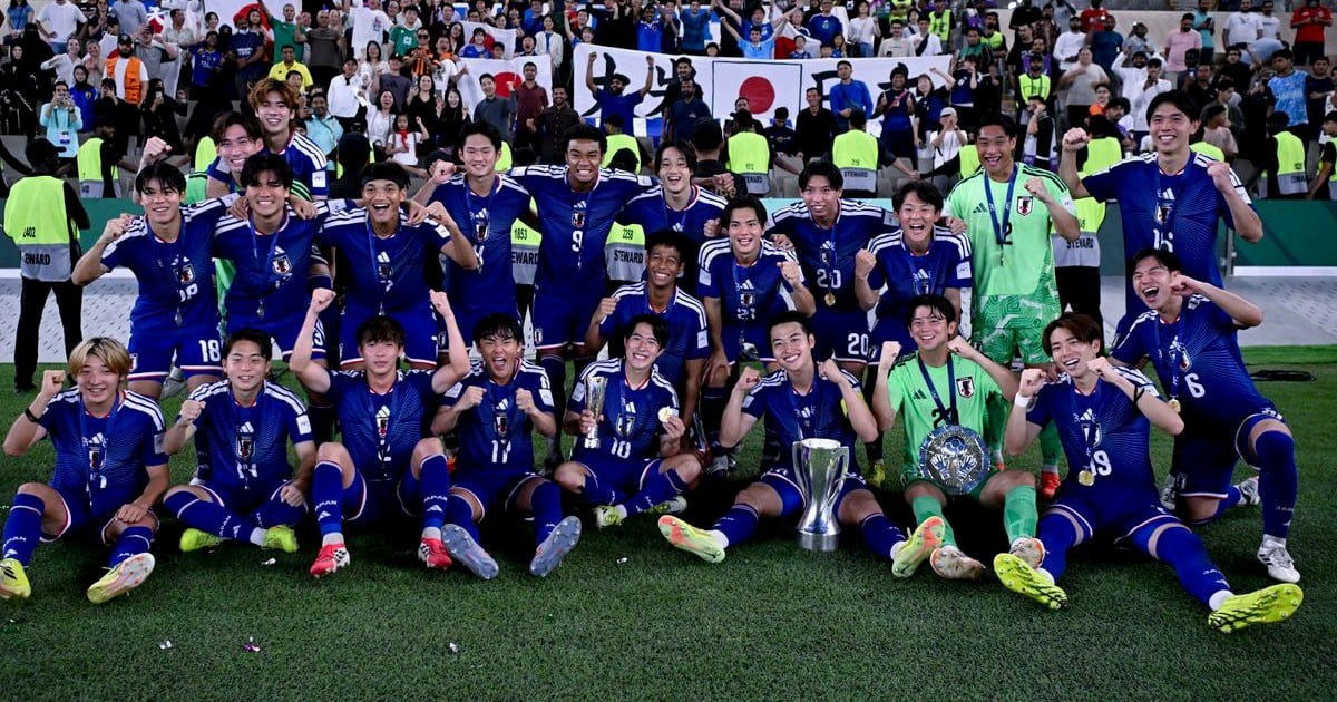 China coach calls for balanced response as title drought continues