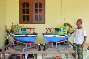 Dua bulan siapkan sebuah bot mini