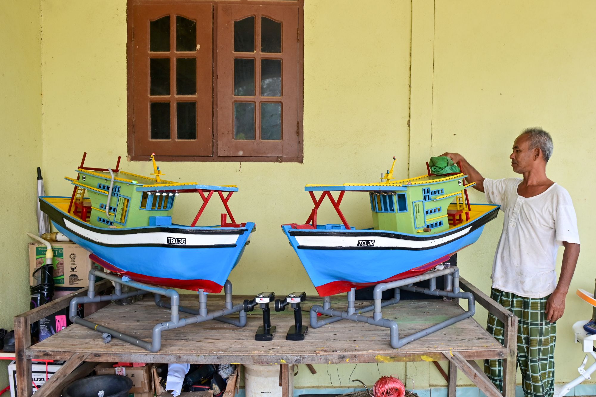 Dua bulan siapkan sebuah bot mini