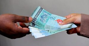 Elite deviance, deferred accountability and institutional legitimacy