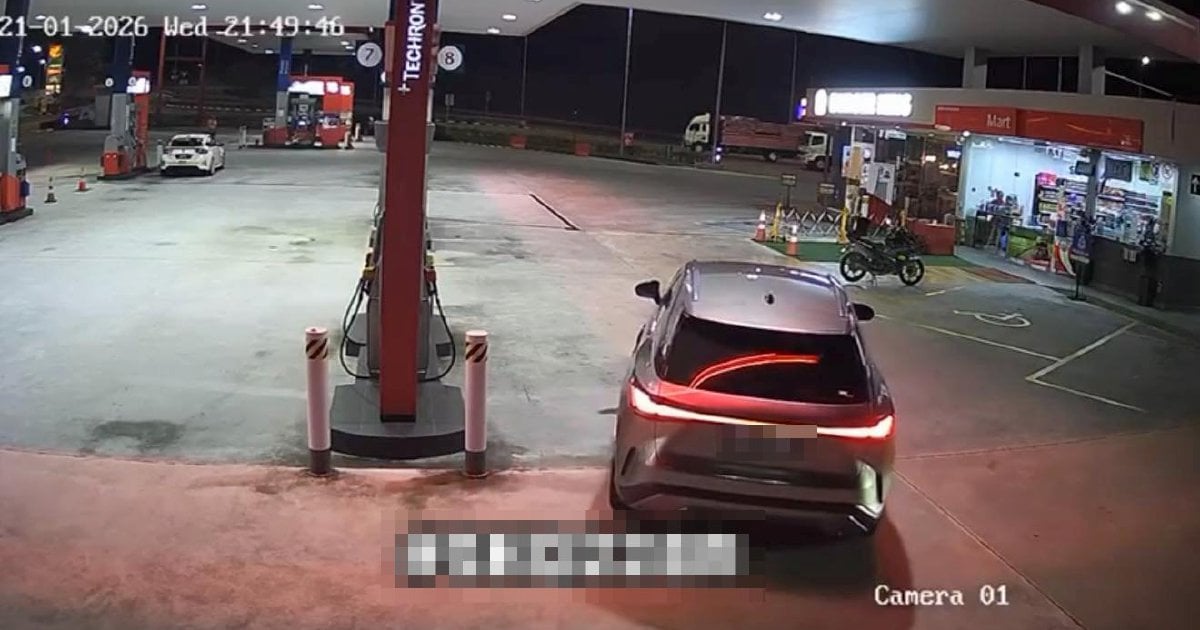Fill up and flee: Singapore-registered Lexus drives off without paying for RON97