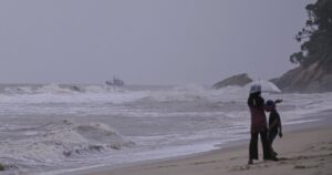 Forecast of significant weather with monsoon retreat until Jan 11