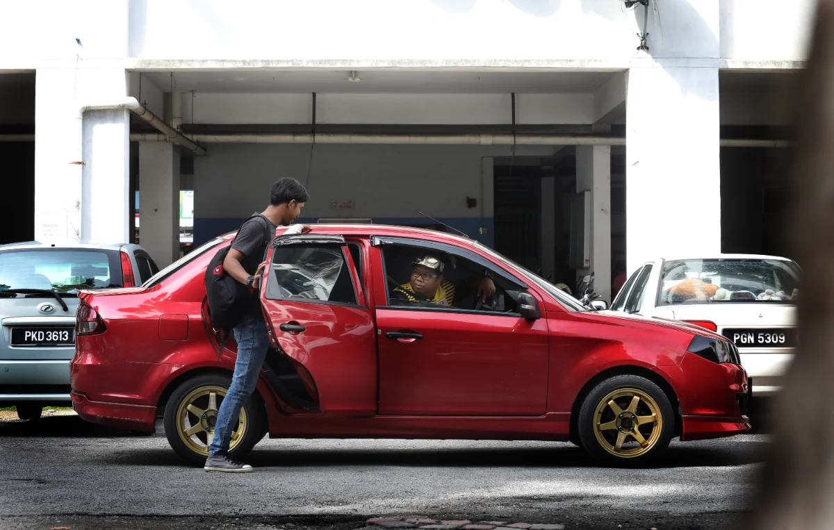 Foreigner says Malaysia offers the worst e-hailing cars