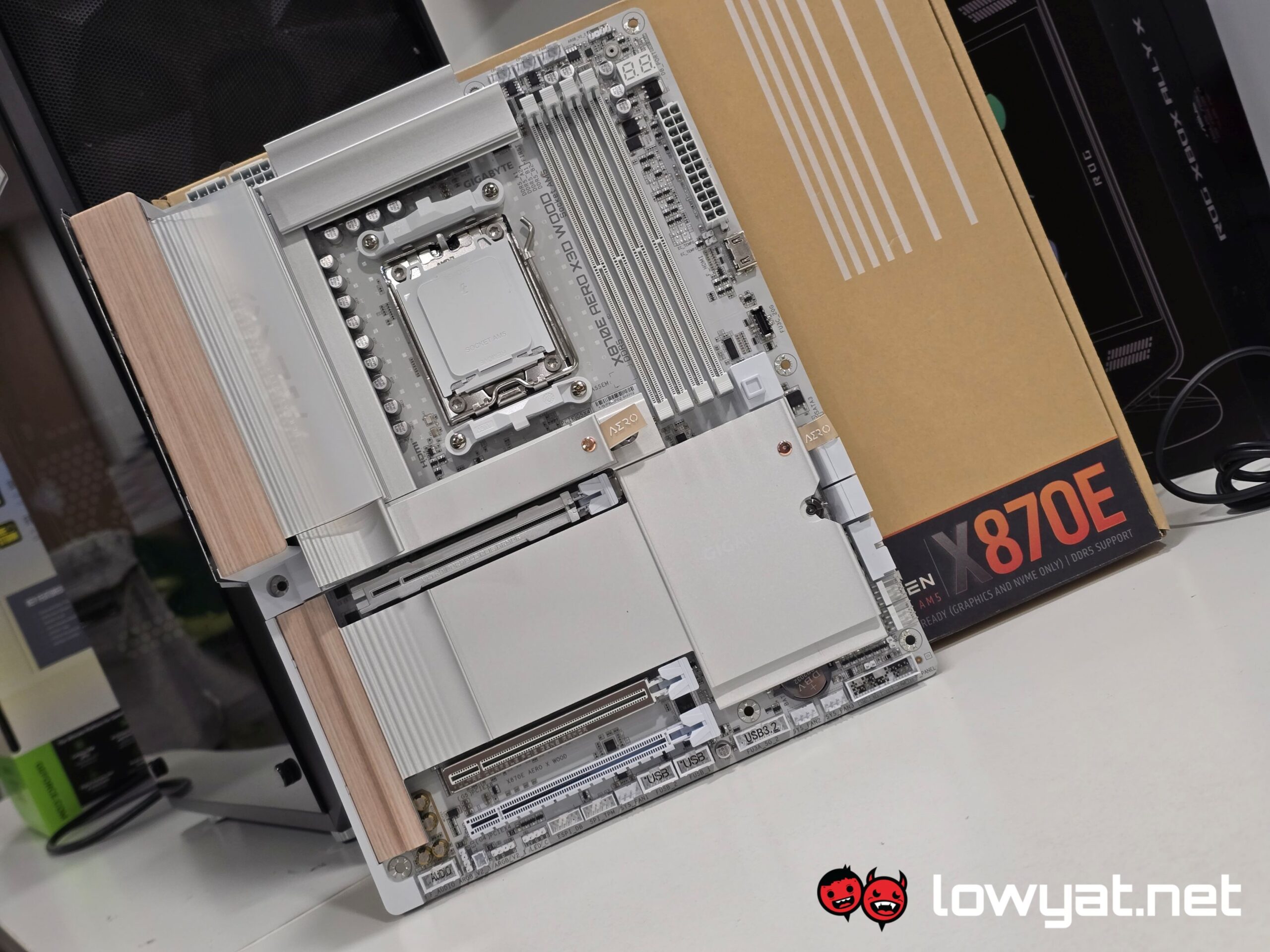 Gigabyte X870E Aero X3D Wood Lightning Review: Peak Aesthetics