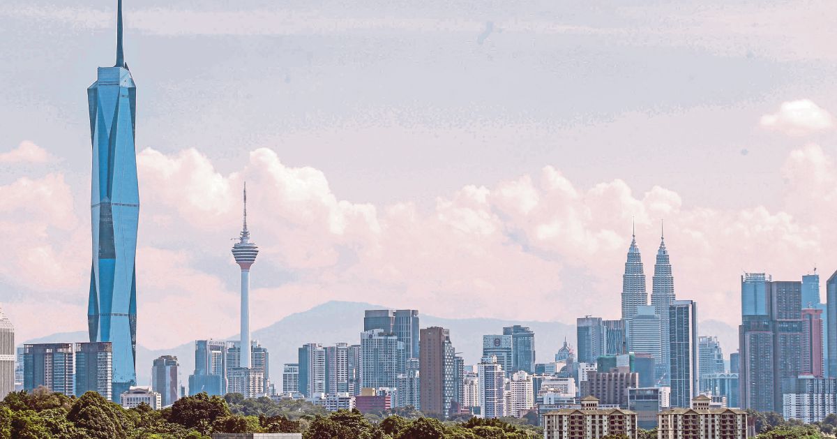 Global headwinds seen to temper Malaysia's economic pace