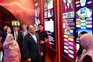 Good governance, stability, and investor confidence key to ringgit's seven year high, says PM