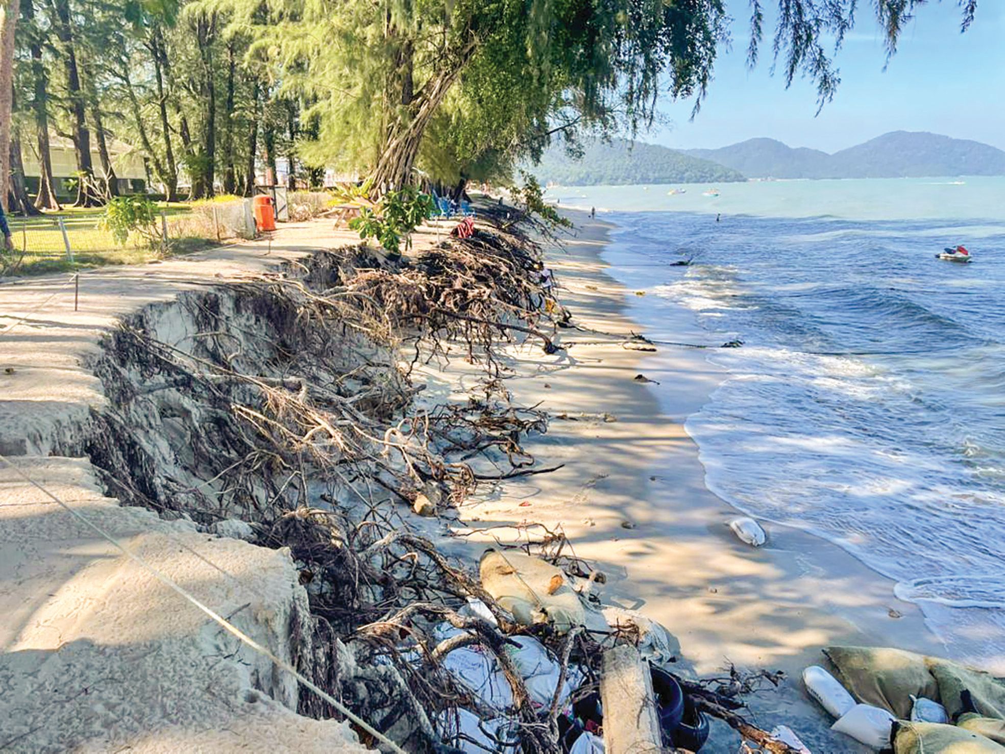 Hakisan pantai Tanjong Bungah, Batu Ferringhi makin buruk