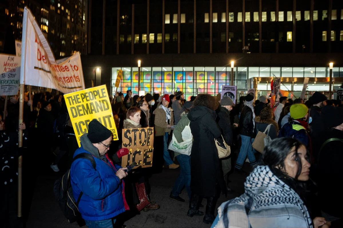 ICE agent kills woman in Minneapolis, sparking protests and political clash