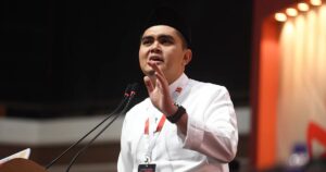 If Umno can work with DAP, why not PAS, says Akmal