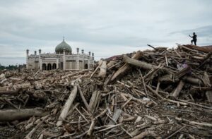 Indonesia saman enam firma punca banjir dahsyat di Sumatera