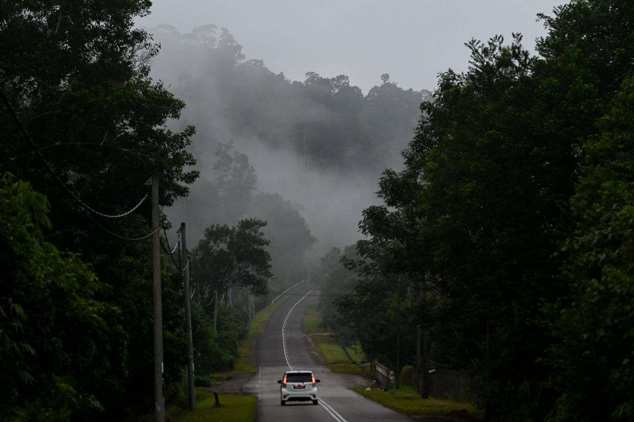 It's 'dingin' in Dungun! Residents brave unusually cold weather