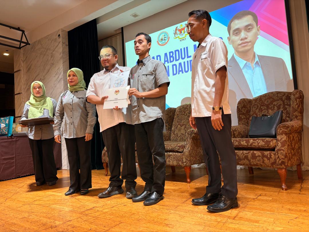 Jangan 'cekik darah' tapak peniaga Ramadan