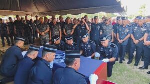 Jenazah pegawai 69 Komando selamat dikebumikan