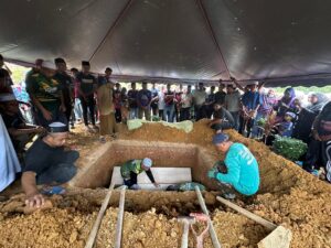 Jenazah tiga beranak maut kemalangan selamat dikebumikan