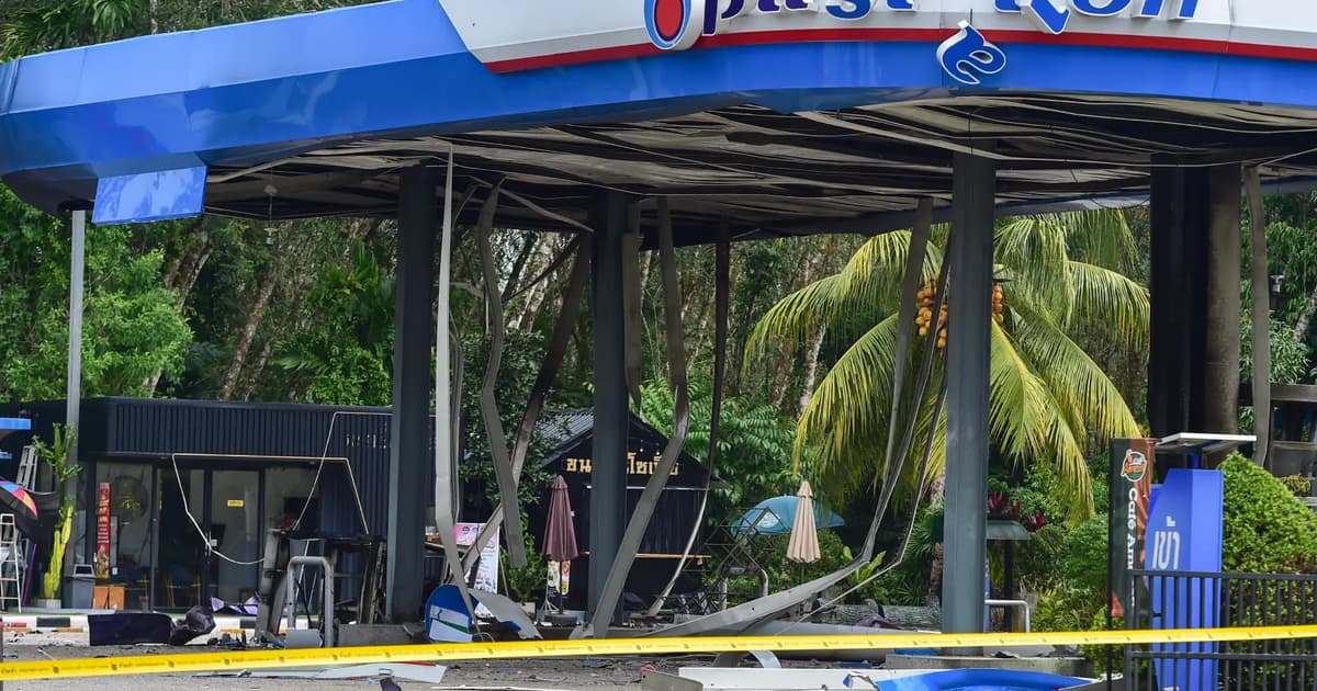 Kelantan cops hunt for suspects in Thai petrol station bombings