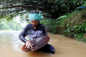 Kelantan warta lima sungai untuk dulang emas