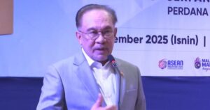 Kerajaan kekal pendirian kemasukan murid enam tahun