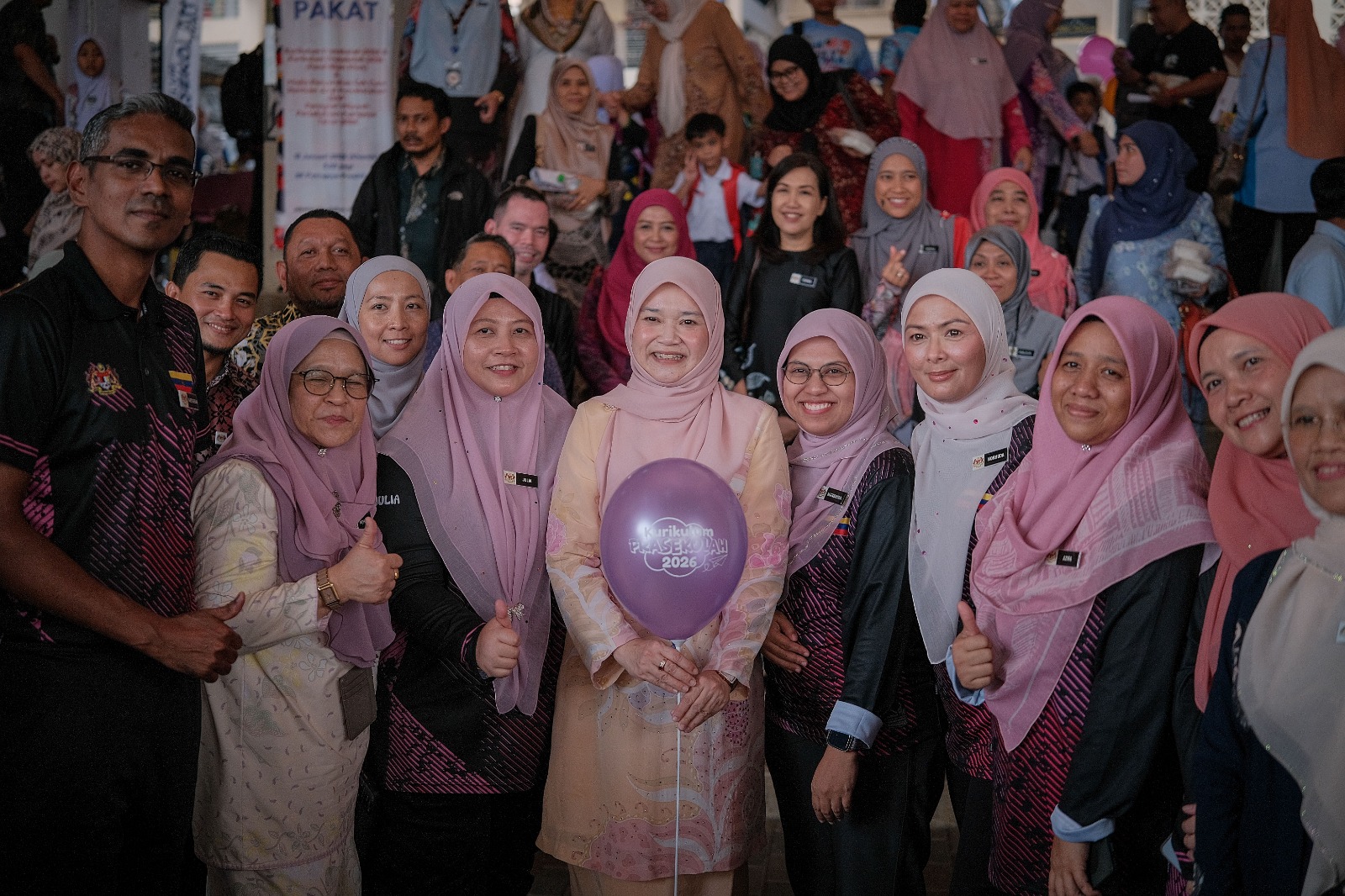 Kerajaan terbuka, dengar pandangan semua sebelum buat keputusan