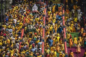 Lebih 2.5 juta pengunjung dijangka ke Batu Caves sempena Thaipusam