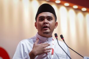 'Lebih ramai Akmal lahir lawan kamu'