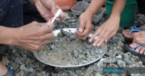 Licensed gold panners in Kelantan can start panning from Jan 21