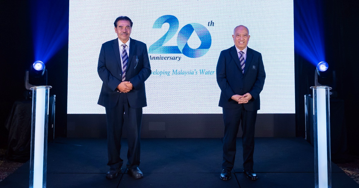 Long‑term revenue certainty boosts PAAB investor appeal