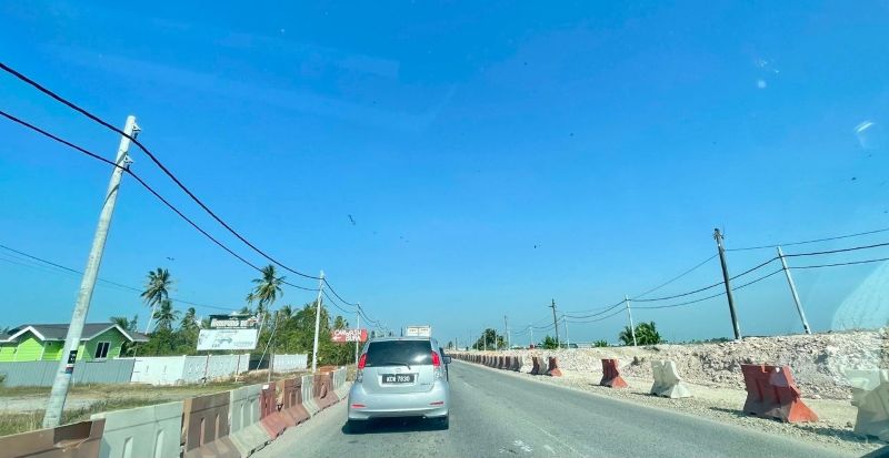 Macam naik kuda bila lalu Jalan Alor Setar-Kangar