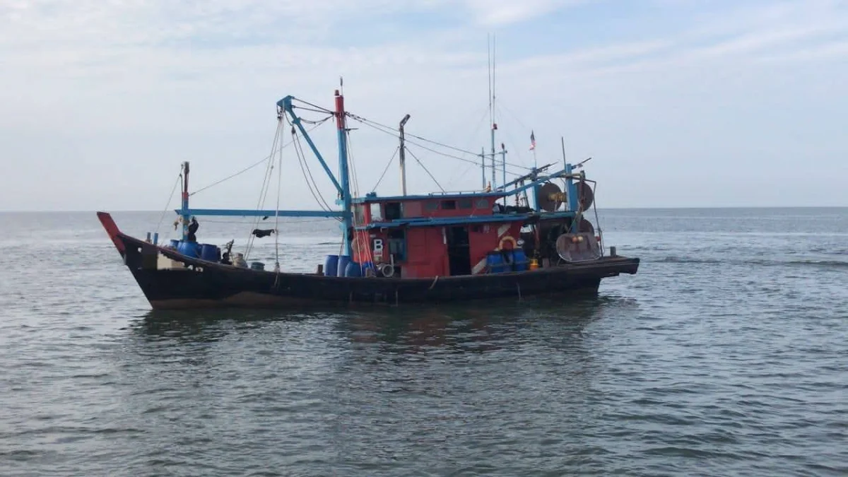 Malaysian maritime agency detains vessel for migrant smuggling attempt