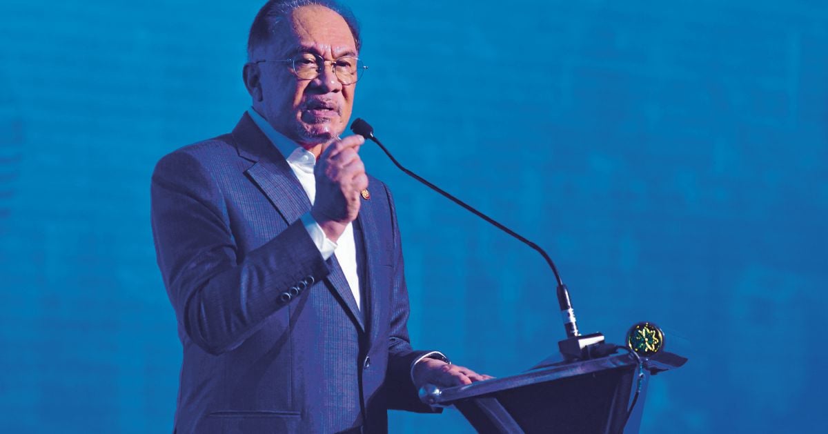 Malaysian students in UEC, religious and international schools must sit for BM, History