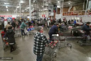 Massive winter storm threatens 160 million Americans with ice and power outages