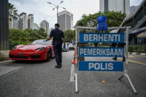 Menteri – Teknologi Pengecaman Nombor Plat Automatik Bantu Kurangkan Kesesakan Sekatan Jalan Raya