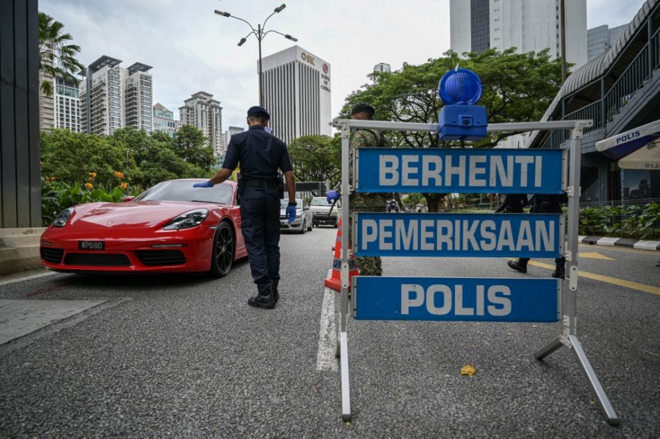 Menteri – Teknologi Pengecaman Nombor Plat Automatik Bantu Kurangkan Kesesakan Sekatan Jalan Raya