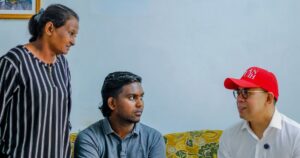 Minister steps in with RM20k to help student overcome hardship and complete degree