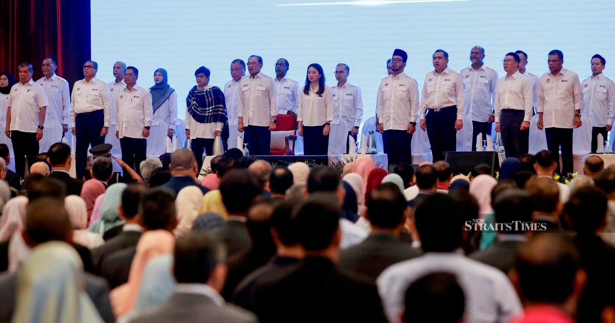 Ministers welcome PM's 2026 new year message, pledge focus on reform, people's welfare