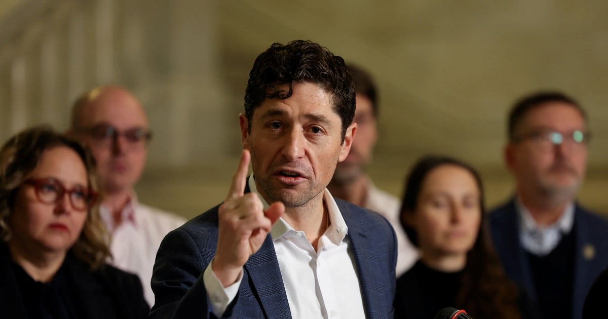 Minneapolis asks to join probe after woman fatally shot by ICE officer