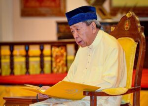 Mosques, suraus must be free from politics, Sultan of Selangor says