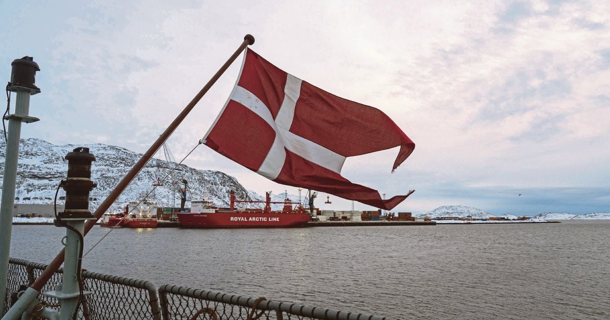 Nato rushes to secure Arctic amid Trump's Greenland push